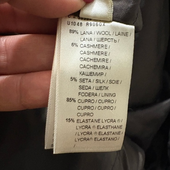 Agnona Gray Sheath Dress. Cap Sleeves, Side Pockets, Back Zip. Timeless Elegance - Picture 11 of 15